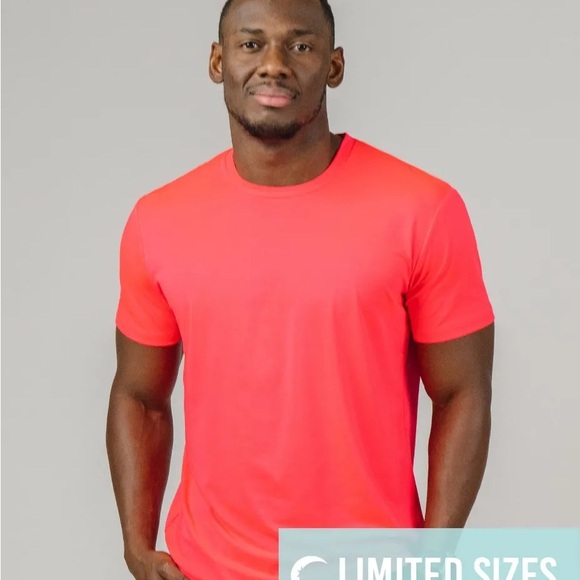 ZYIA Men’s Electric Pink Links Active Tee NWTB 20528 - Picture 1 of 9